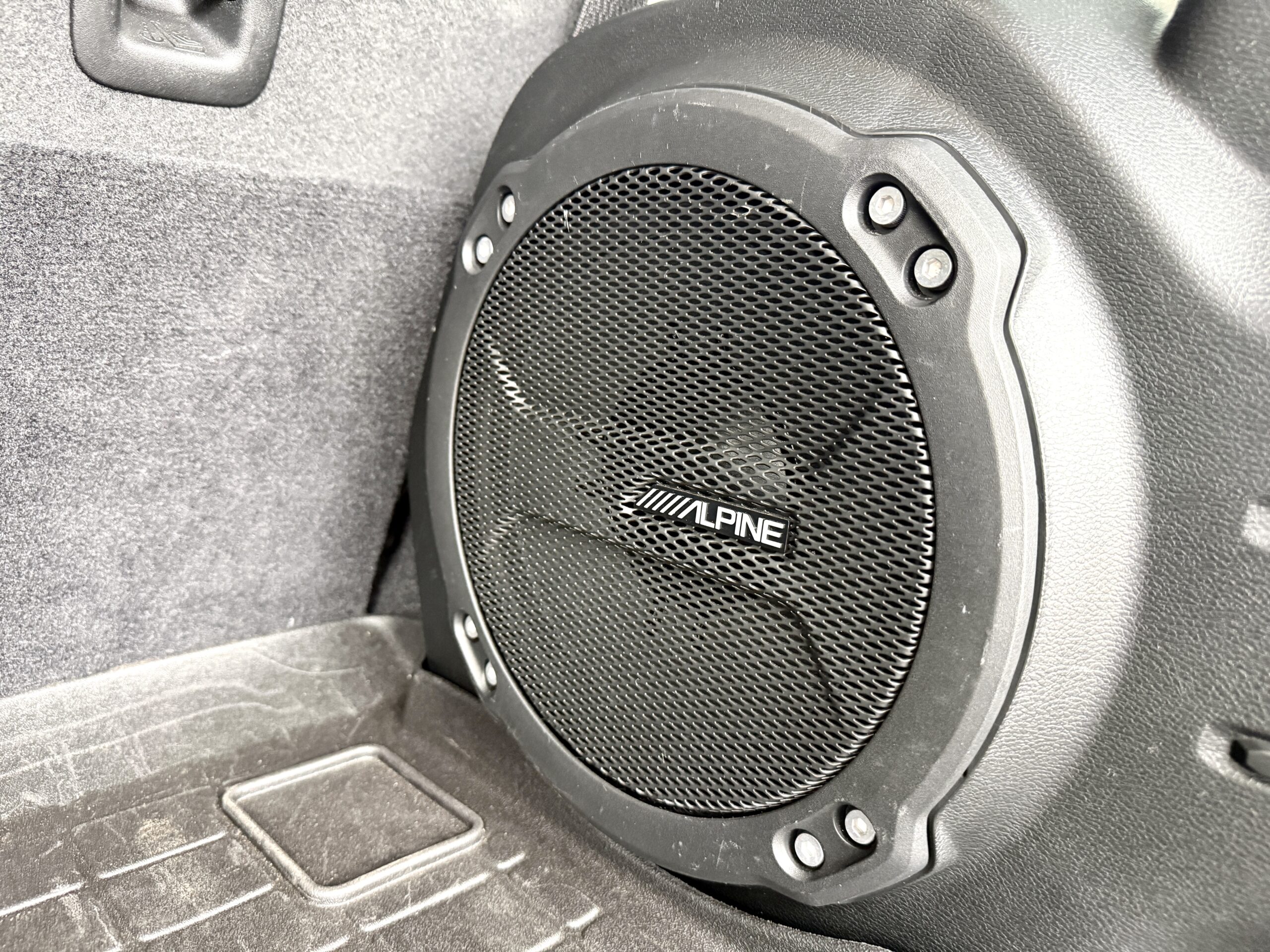 アンリミテッド サハラ2.0L 4WDの車両写真