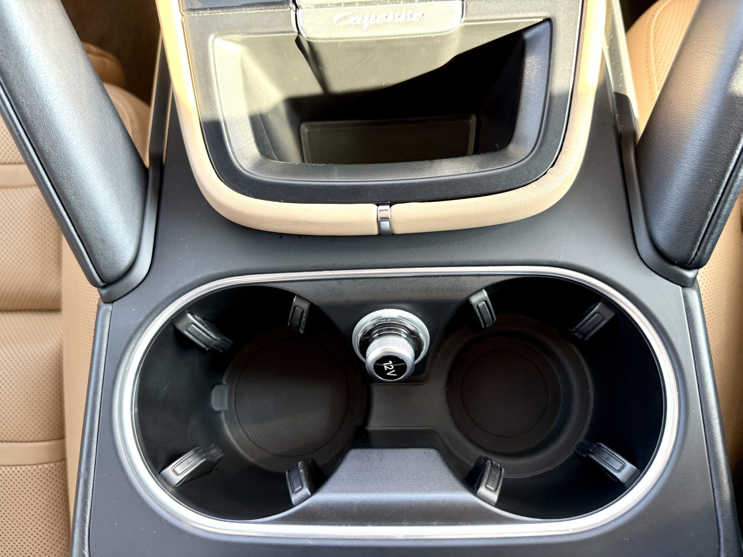 カイエンクーペ EハイブリッドTip-S 4WDの車両写真