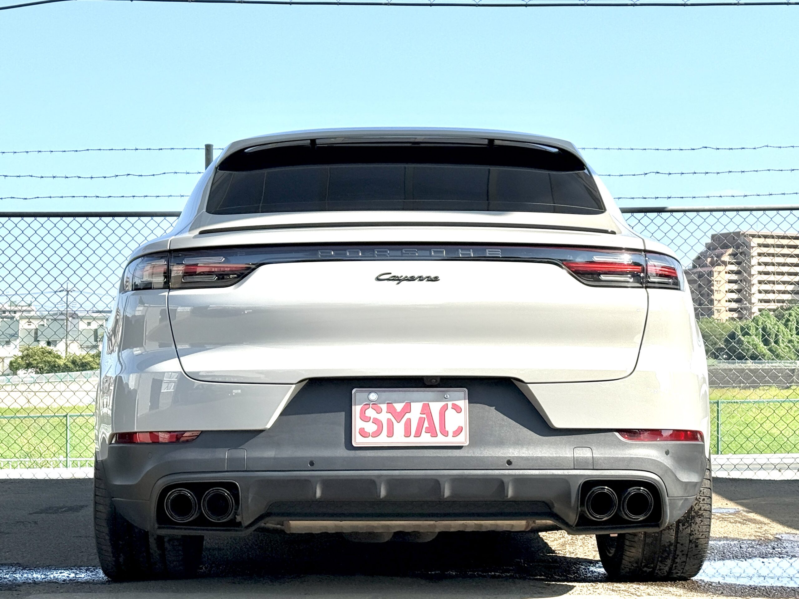 カイエンクーペ EハイブリッドTip-S 4WDの車両写真