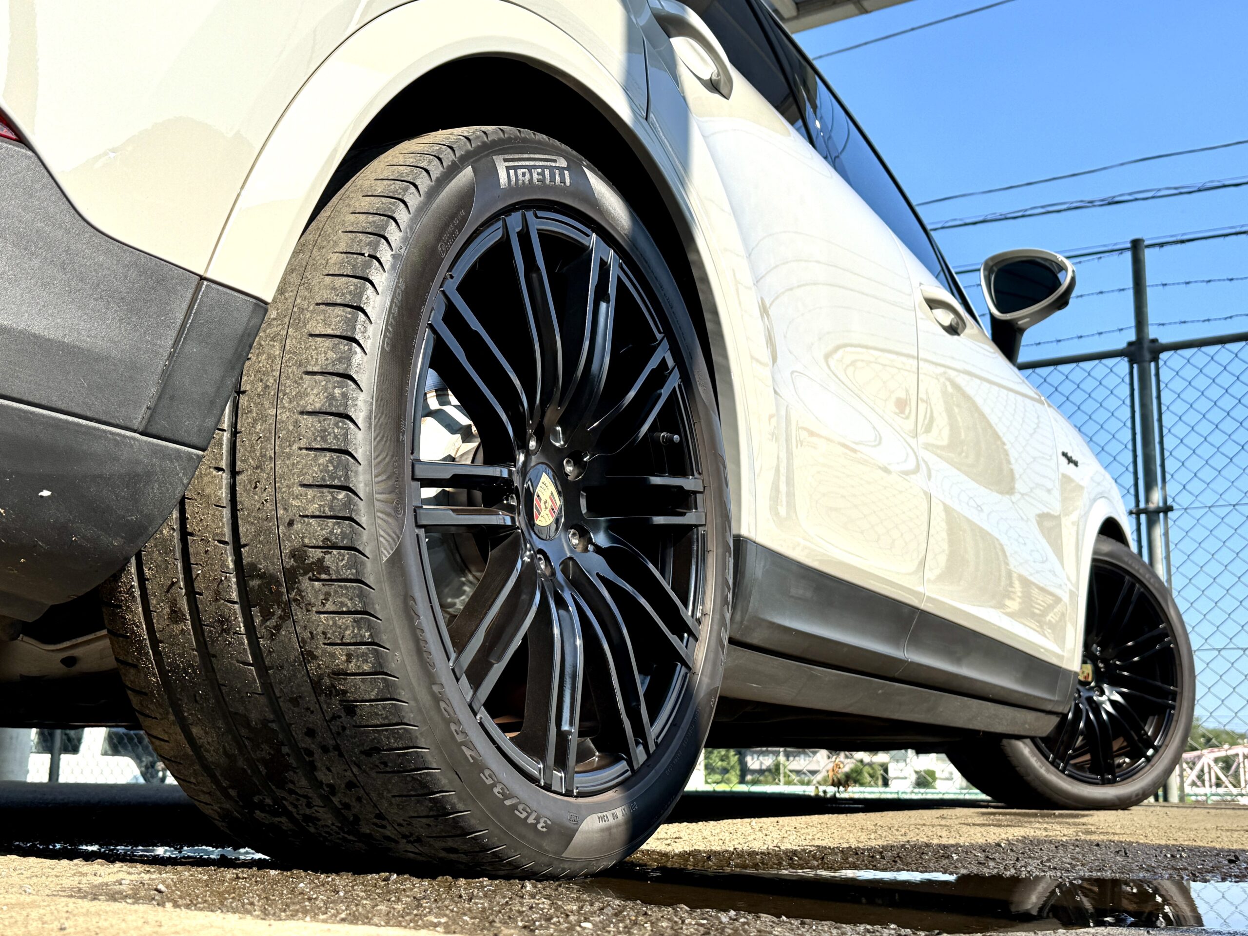 カイエンクーペ EハイブリッドTip-S 4WDの車両写真