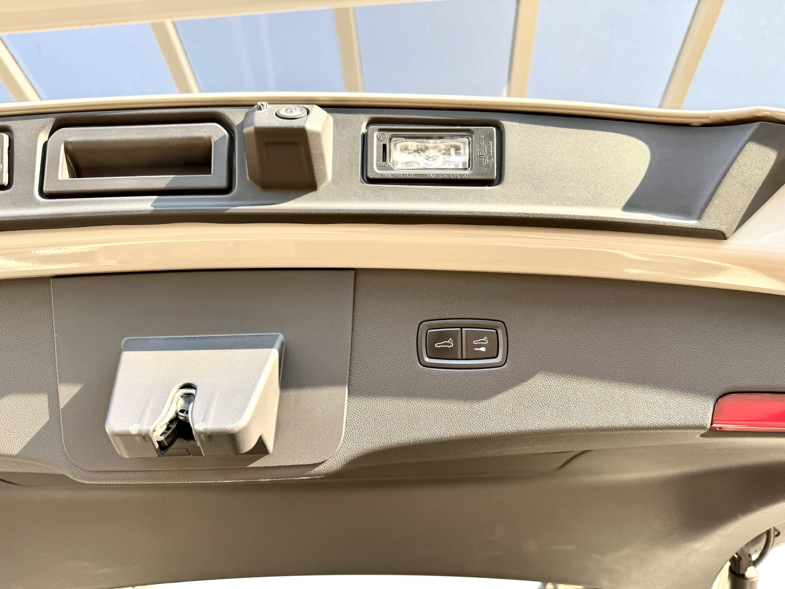 カイエンクーペ EハイブリッドTip-S 4WDの車両写真